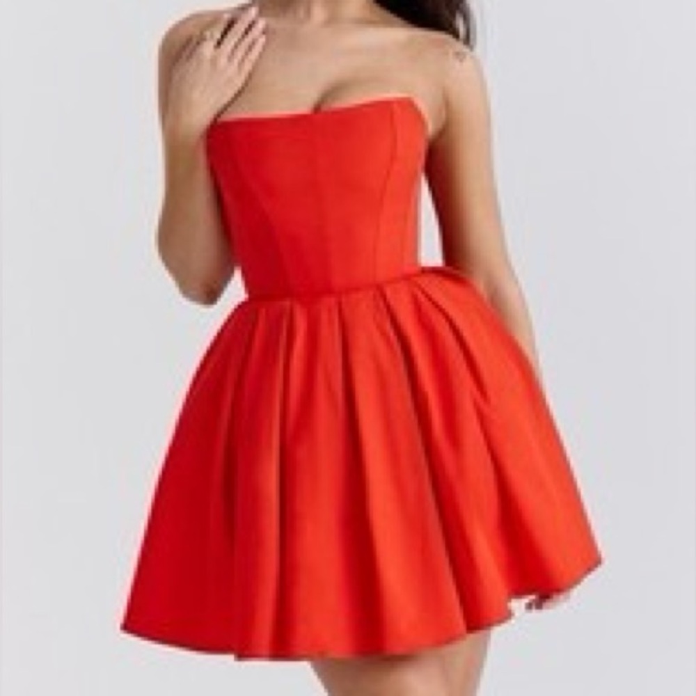 Elegant Red Strapless Dress